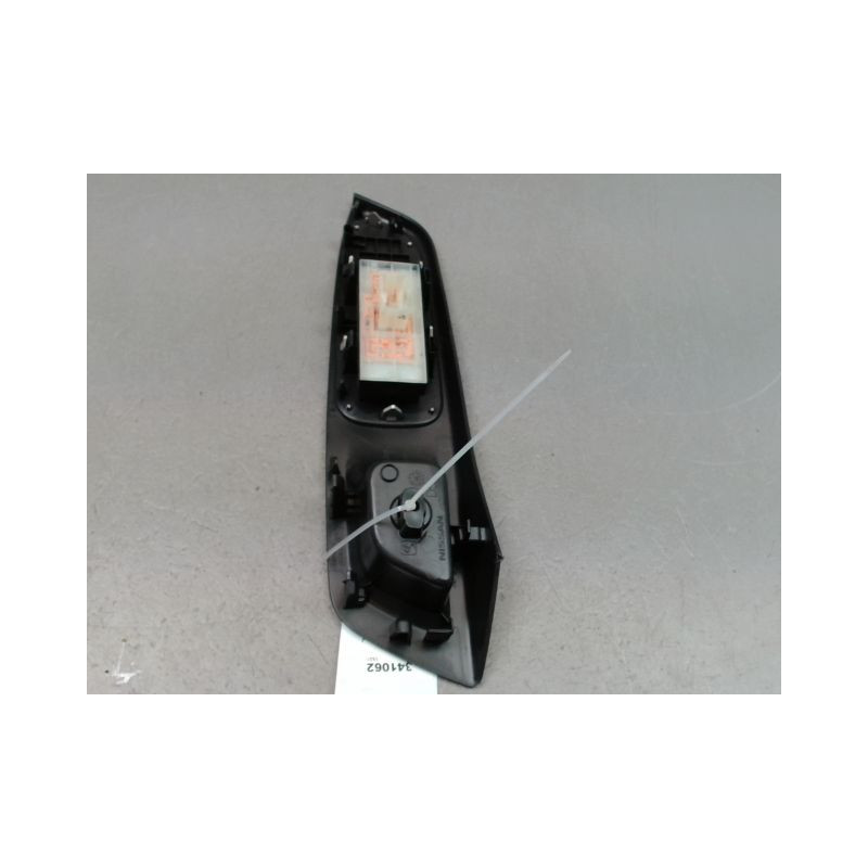 COMMANDE LEVE-GLACE PORTE AVD NISSAN MICRA 2009-