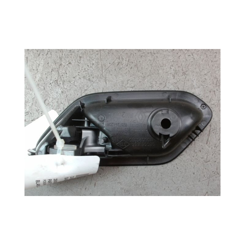 POIGNEE INTERIEURE PORTE AVANT DROIT DACIA SANDERO 2008-