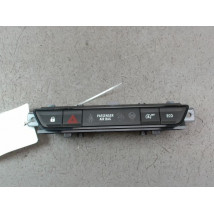 BOUTON DE WARNING DACIA SANDERO 2008-