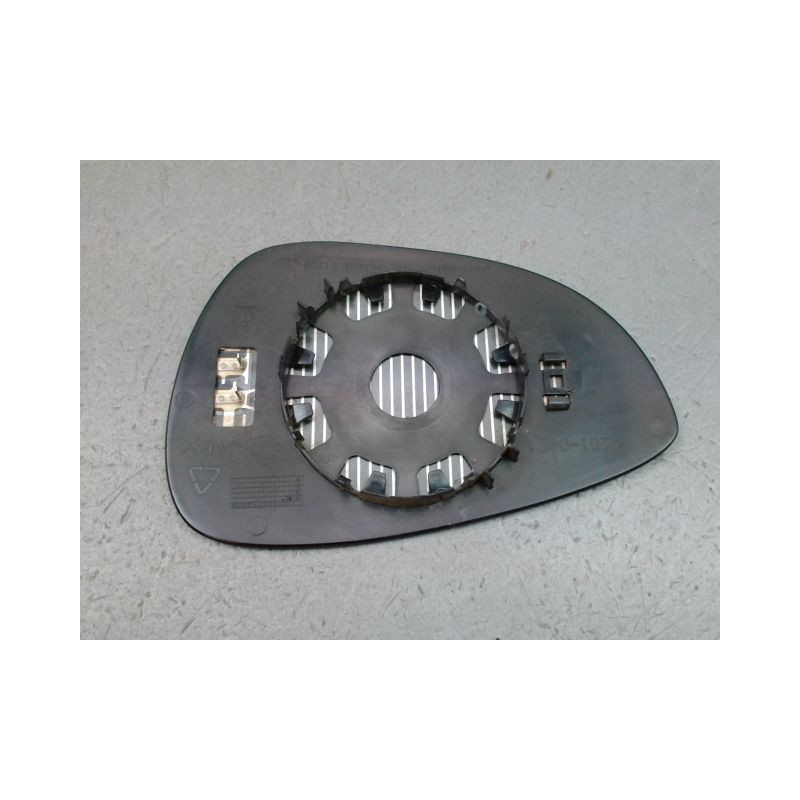 GLACE RETROVISEUR EXT D FORD B-MAX