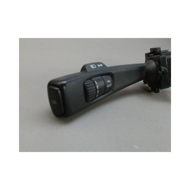 COMMANDE CLIGNOTANT VOLVO V40
