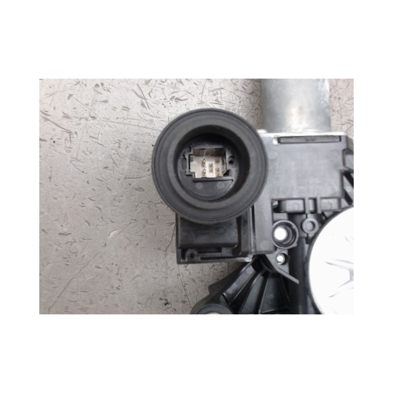 MECANISME LEVE-GLACE ARRIERE DROIT TOYOTA RAV4