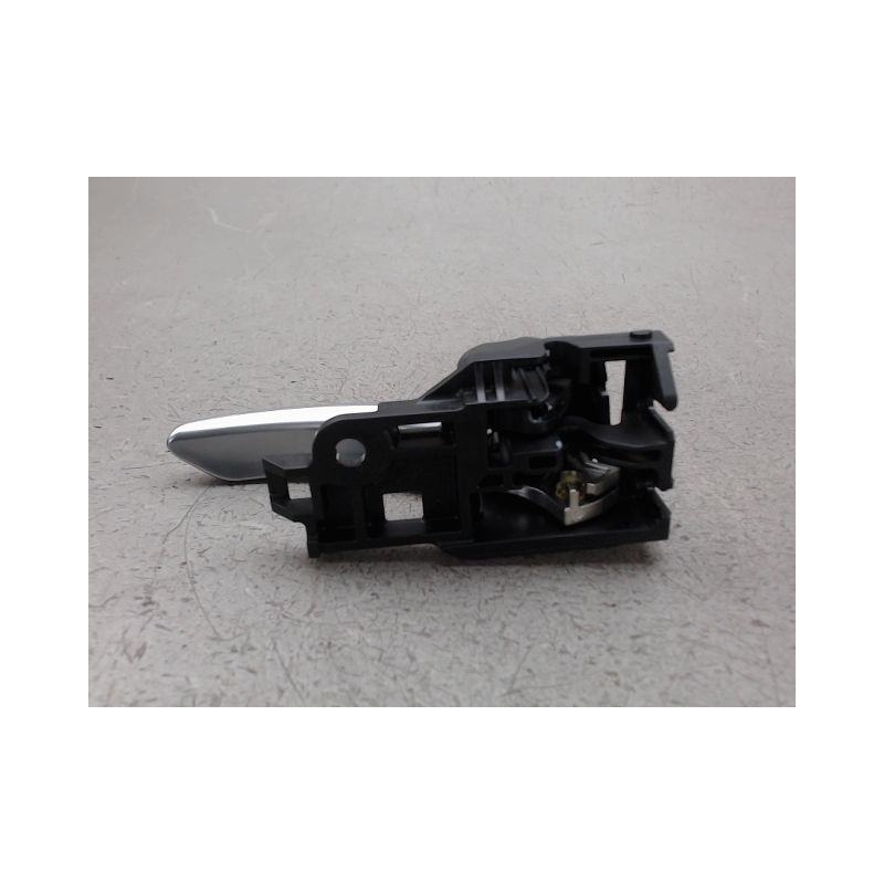 POIGNEE INTERIEURE PORTE ARRIERE GAUCHE TOYOTA RAV4