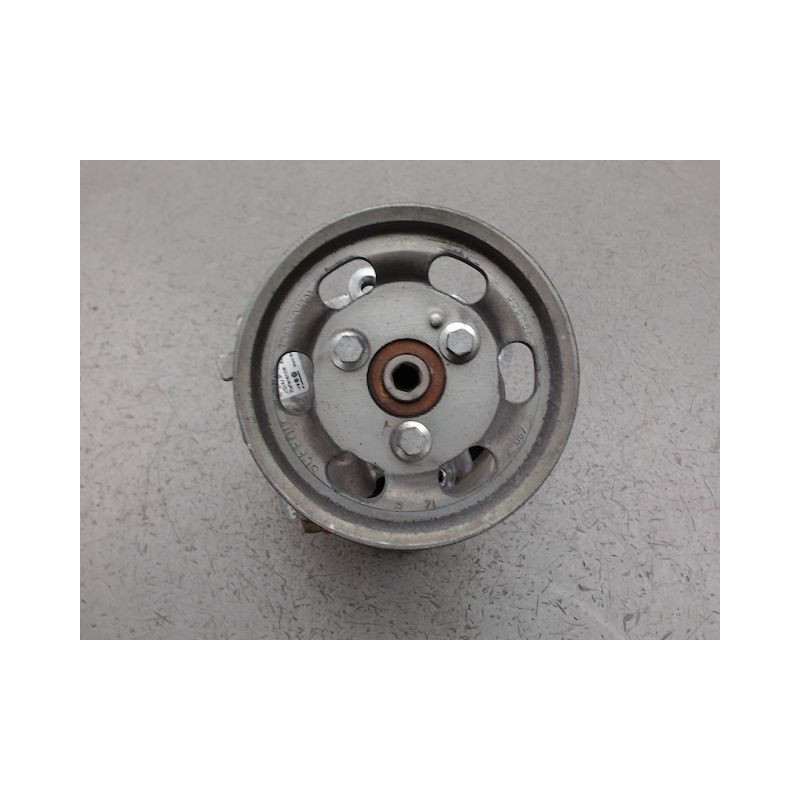 POMPE DIRECTION ASSISTEE DACIA SANDERO