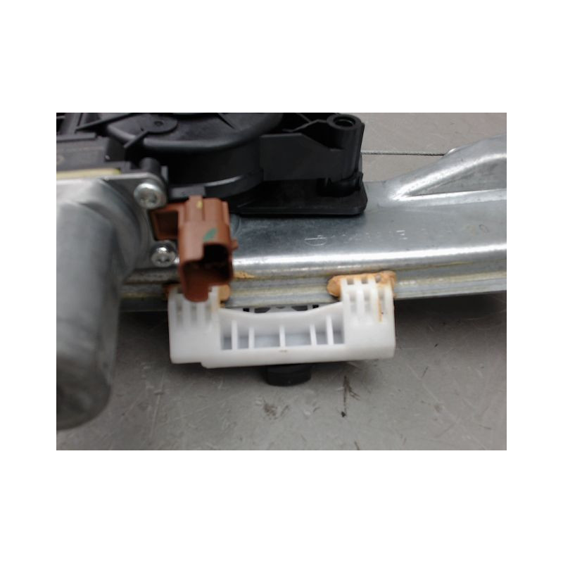 MECANISME LEVE-GLACE ARRIERE GAUCHE DACIA SANDERO