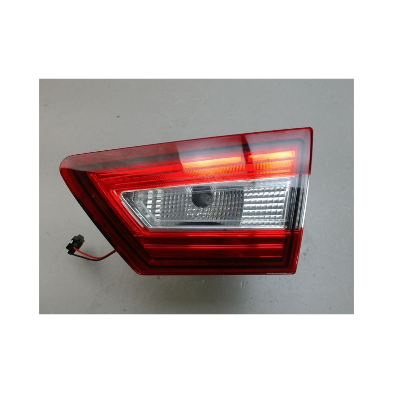 FEU ARRIERE INTERIEUR DROIT RENAULT CLIO