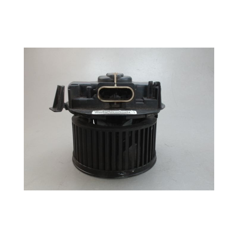 MOTEUR VENTILATEUR CHAUFFAGE RENAULT CLIO