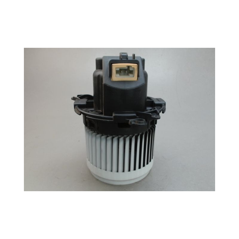 MOTEUR VENTILATEUR CHAUFFAGE DACIA LODGY