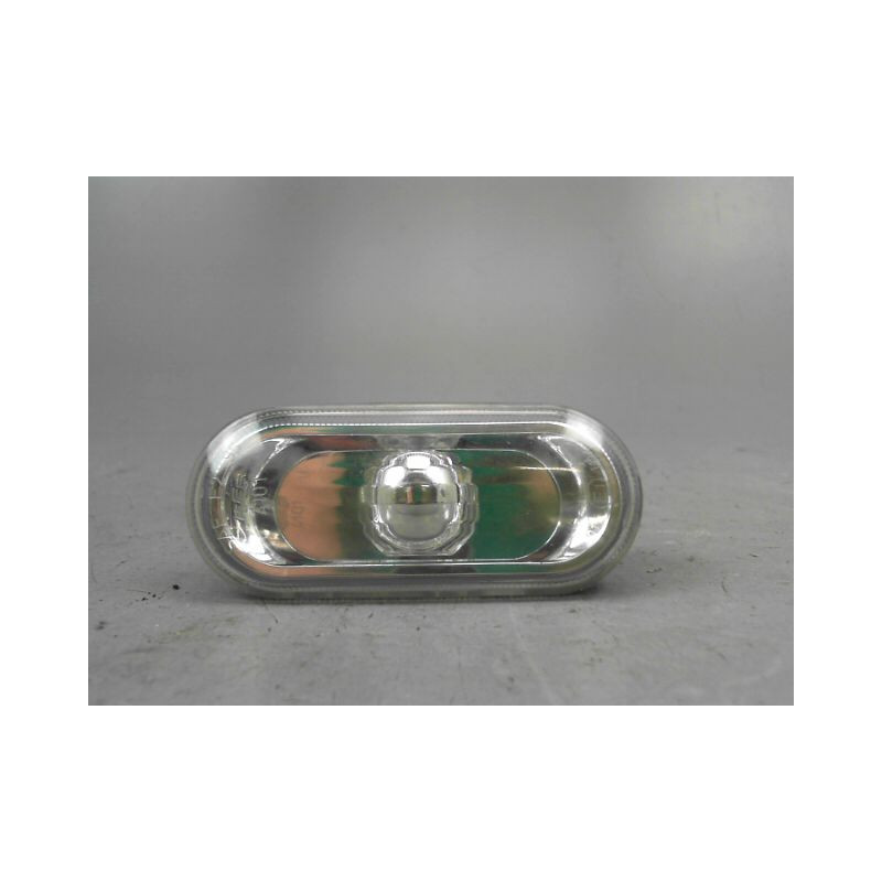 REPETITEUR AILE GAUCHE VOLKSWAGEN BORA BERL. (1J) 1998-2005