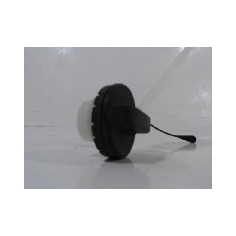 BOUCHON RESERVOIR A CARBURANT CITROEN C1 3P