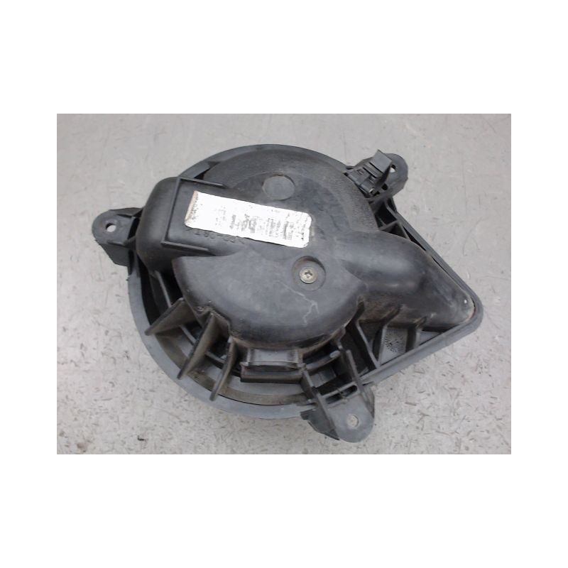 MOTEUR VENTILATEUR CHAUFFAGE RENAULT TRAFIC