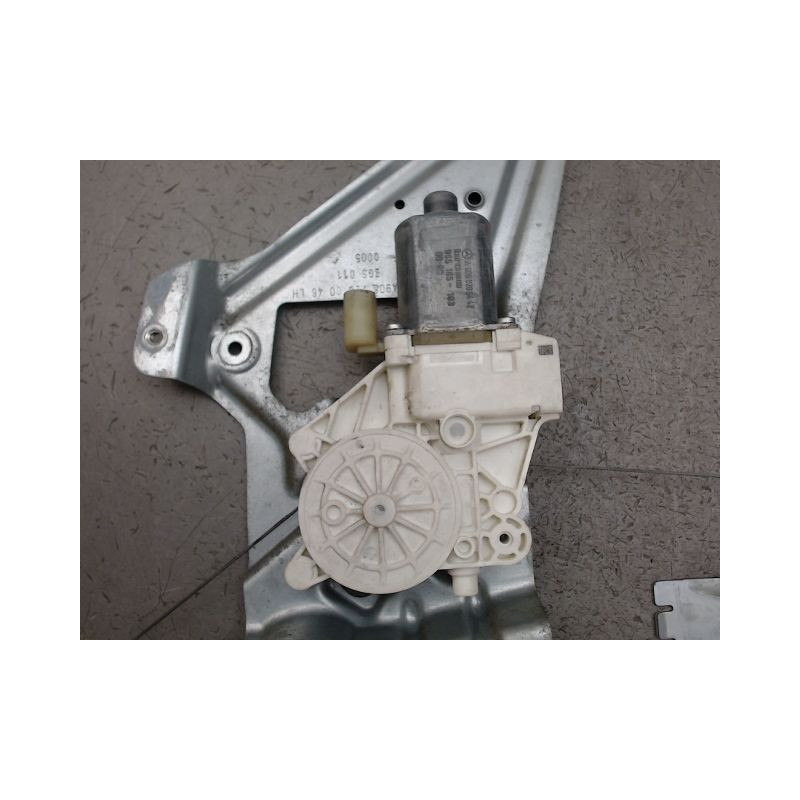 MECANISME LEVE-GLACE AVANT GAUCHE MERCEDES SPRINTER