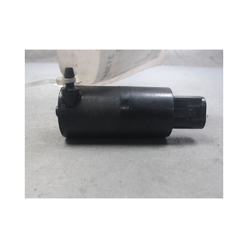 POMPE LAVE-GLACE AVANT TOYOTA YARIS 2005-