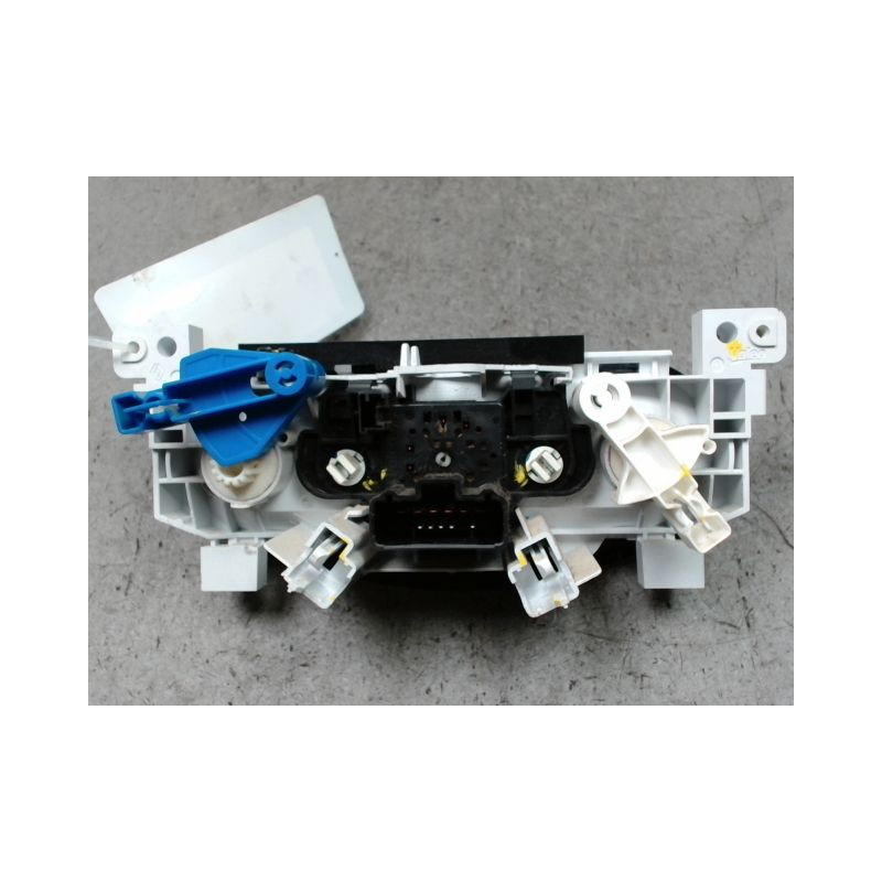 COMMANDE DE CHAUFFAGE DACIA DUSTER 2010-