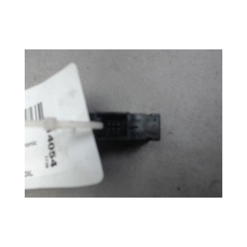 BOUTON DE WARNING AUDI A6 AVANT 2005-