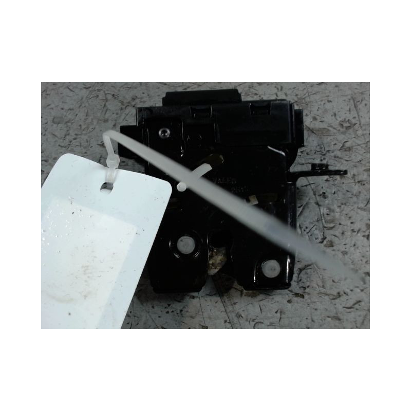 SERRURE HAYON  NISSAN QHASQAI 2007-