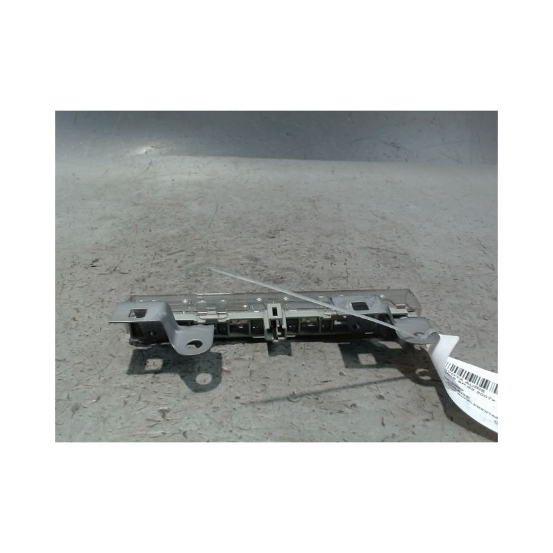 FEUX STOP SUPPLEMENTAIRE TOYOTA AURIS 2007-