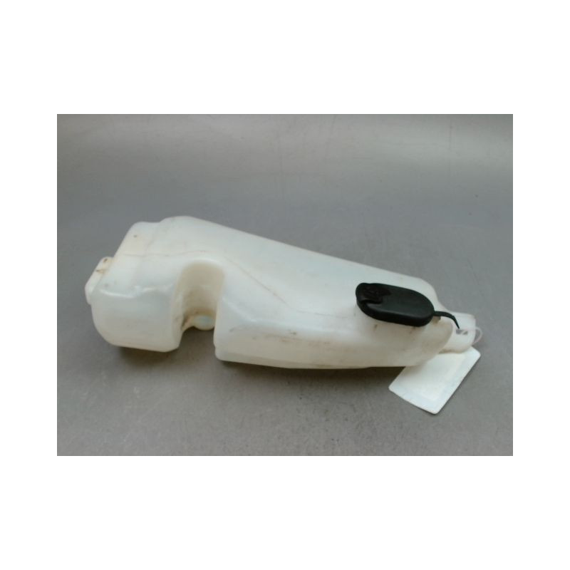 RESERVOIR LAVE-GLACE AVANT DACIA SANDERO I 2008-2012
