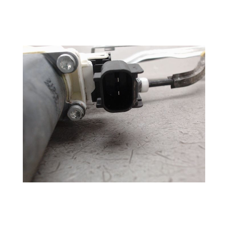 MECANISME LEVE-GLACE AVANT GAUCHE FORD T.COURIER
