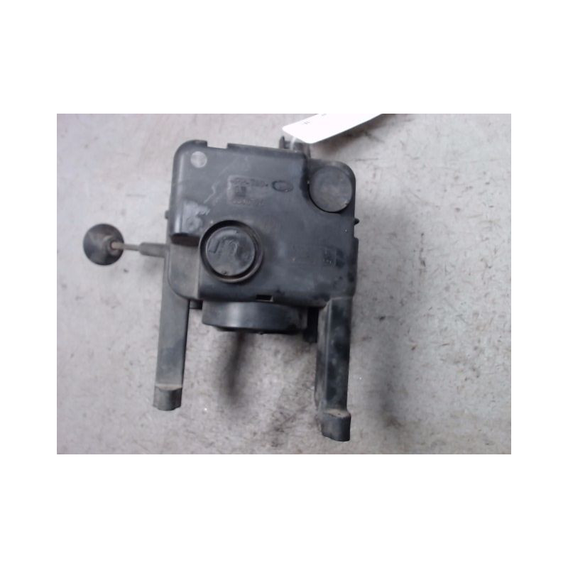 PHARE ANTIBROUILLARD AVANT DROIT OPEL MERIVA 2003-2005