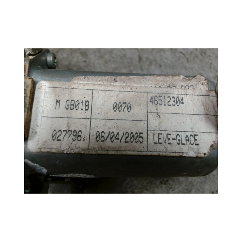 MECANISME+MOTEUR LEVE-GLACE AVANT GAUCHE FIAT SEICENTO