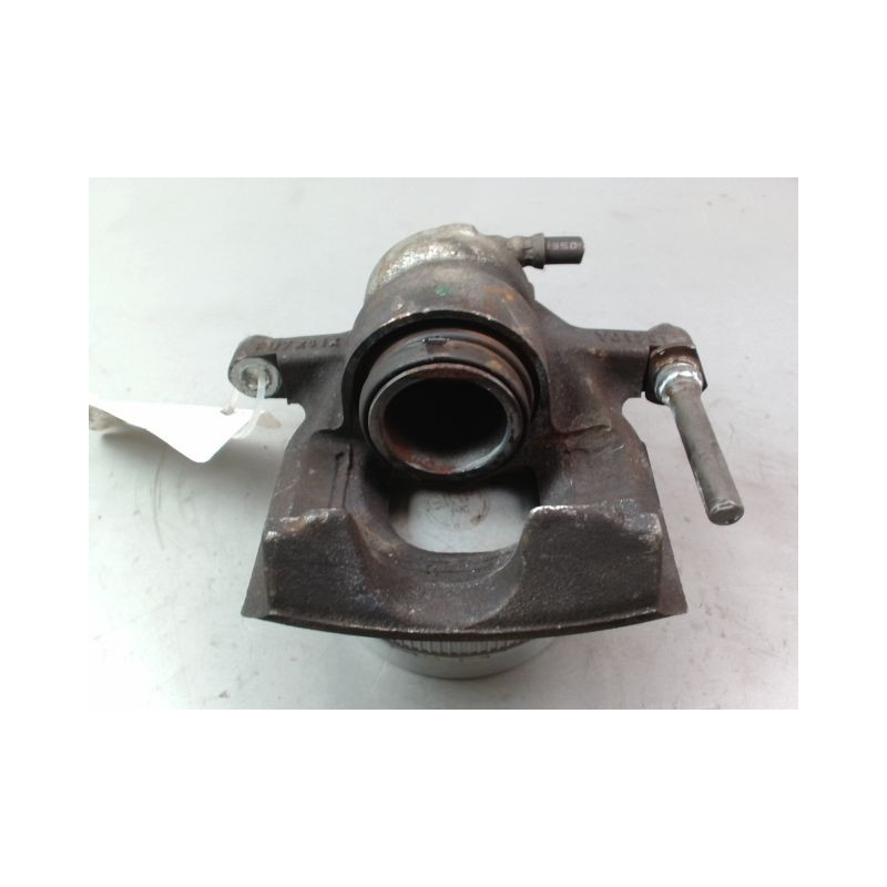 ETRIER DE FREIN AVANT DROIT TOYOTA AYGO 3P