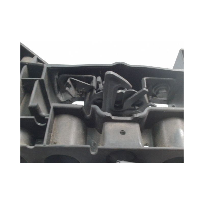 TRAVERSE SUPERIEURE ARMATURE AVANT RENAULT CLIO