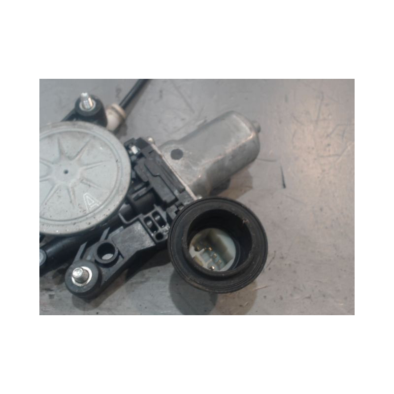 MECANISME+MOTEUR LEVE-GLACE AVANT GAUCHE SUZUKI SWIFT