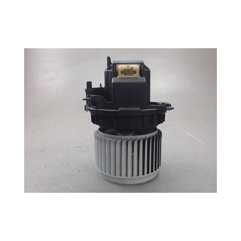 MOTEUR VENTILATEUR CHAUFFAGE RENAULT CLIO