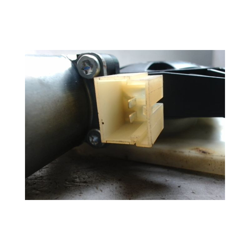 MECANISME+MOTEUR LEVE-GLACE AVANT DROIT AUDI A3