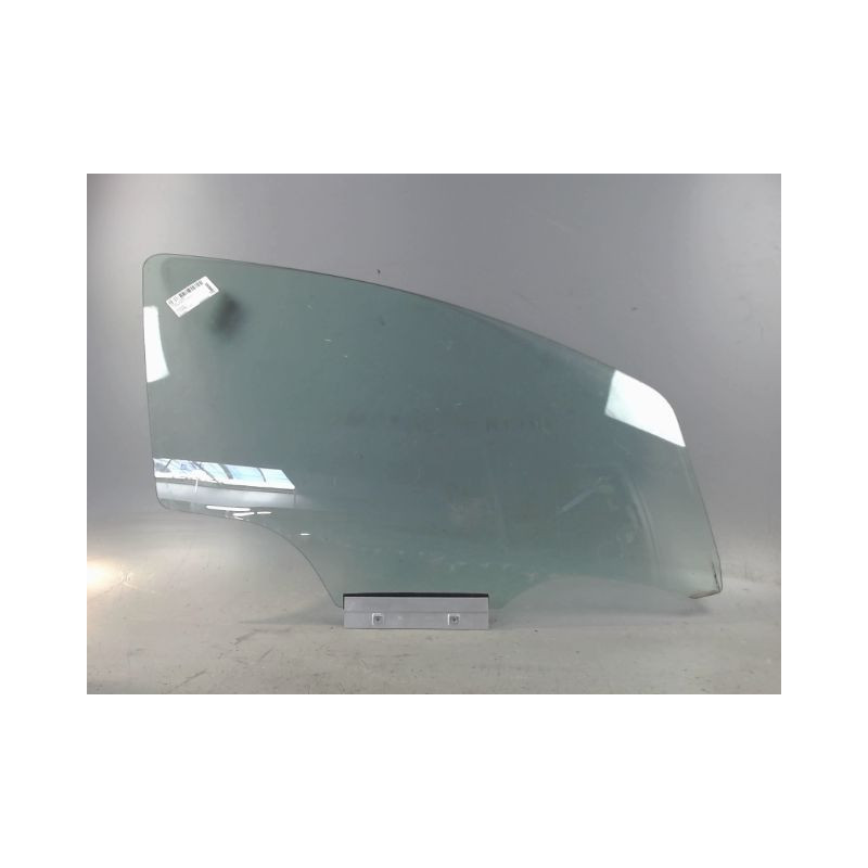GLACE PORTE AVD OPEL CORSA 2010-