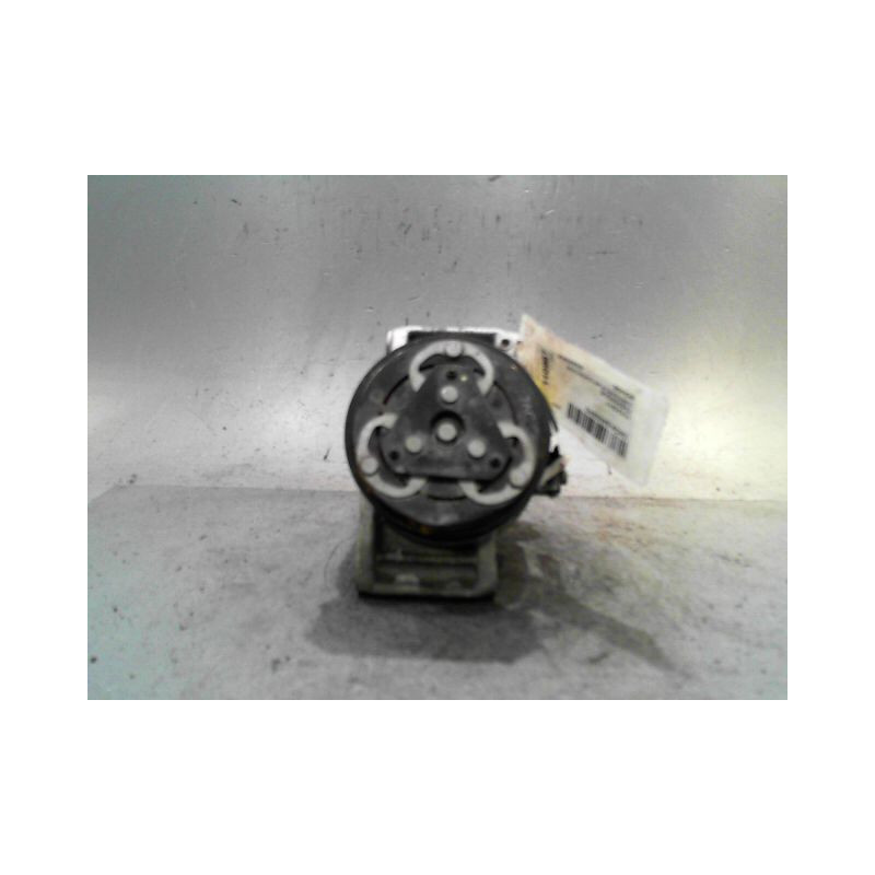 COMPRESSEUR AIR CONDITIONNE DACIA SANDERO