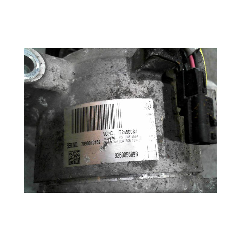 COMPRESSEUR AIR CONDITIONNE DACIA SANDERO