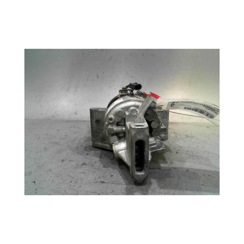 COMPRESSEUR AIR CONDITIONNE DACIA SANDERO