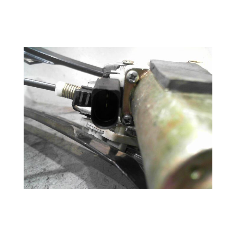 MECANISME+MOTEUR LEVE-GLACE AVANT GAUCHE FORD FOCUS