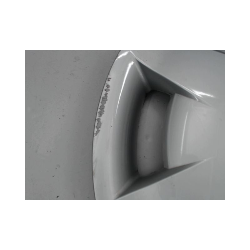 ENJOLIVEUR DE ROUE MERCEDES CLASSE C 2004-