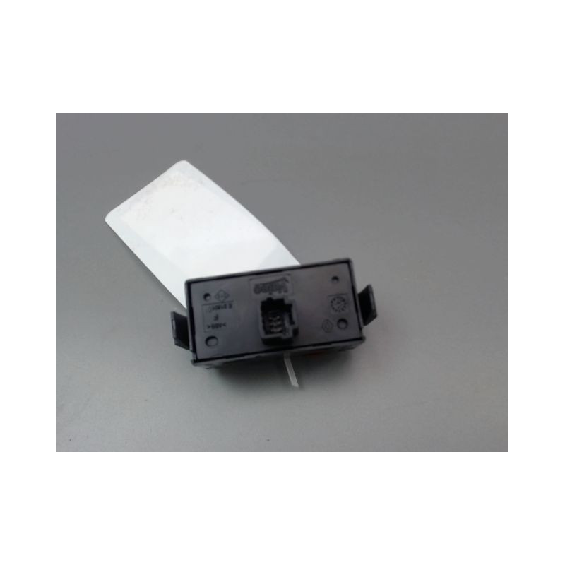 BOUTON DE WARNING RENAULT KANGOO BREAK II Phase 2 2013-...