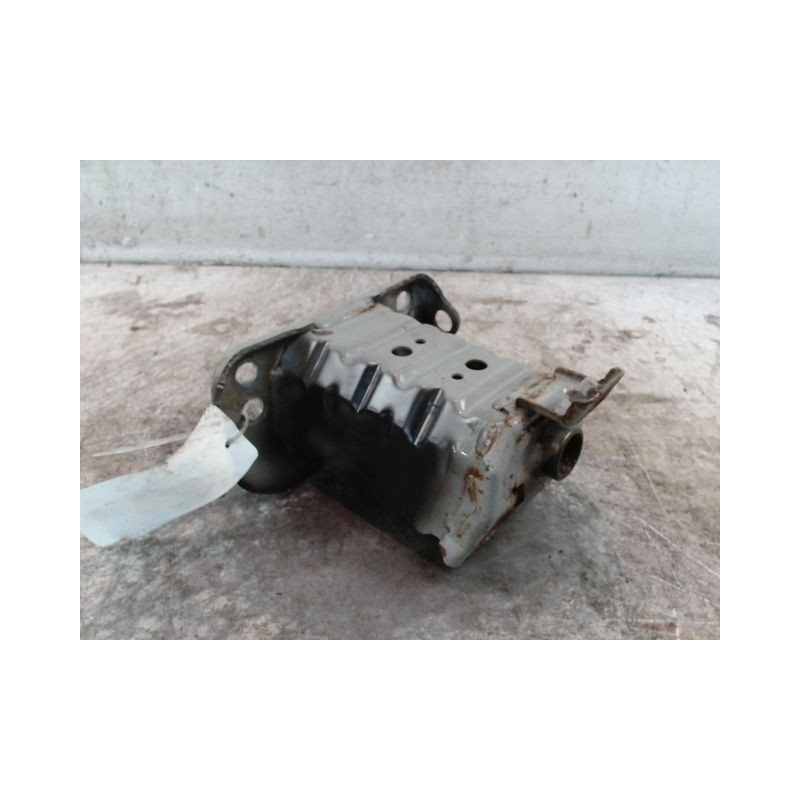 ABSORBEUR PARE-CHOC AVANT TOYOTA YARIS II 2010-