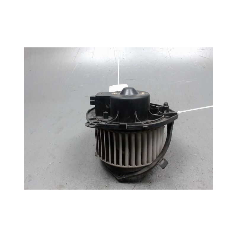 MOTEUR VENTILATEUR CHAUFFAGE IVECO 35S10
