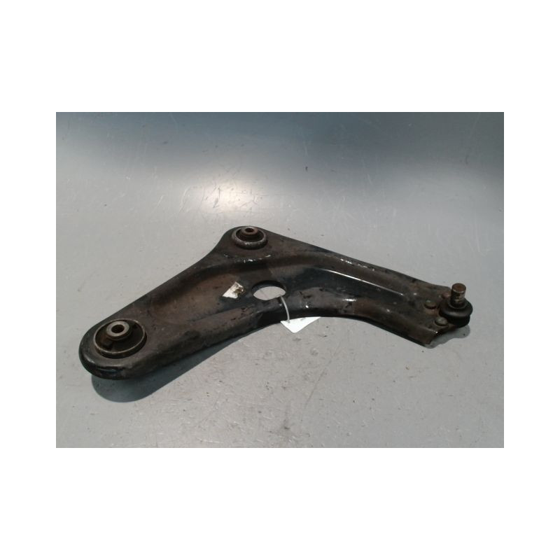 TRIANGLE INFERIEUR AVANT DROIT PEUGEOT 207 2007-