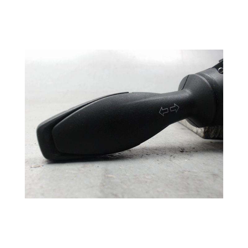 COMMANDE CLIGNOTANT FORD FIESTA