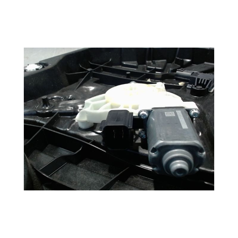 MECANISME+MOTEUR LEVE-GLACE AVANT GAUCHE FORD FIESTA 2010-