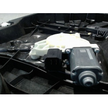 MECANISME+MOTEUR LEVE-GLACE AVANT GAUCHE FORD FIESTA 2010-