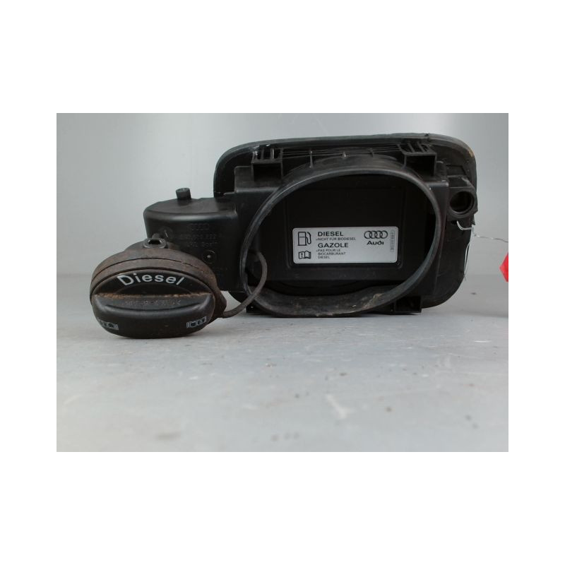 VOLET DE TRAPPE CARBURANT AUDI A4 3 AVANT PHASE 1 BREAK  DIES