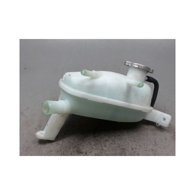 VASE EXPANSION KIA CEED