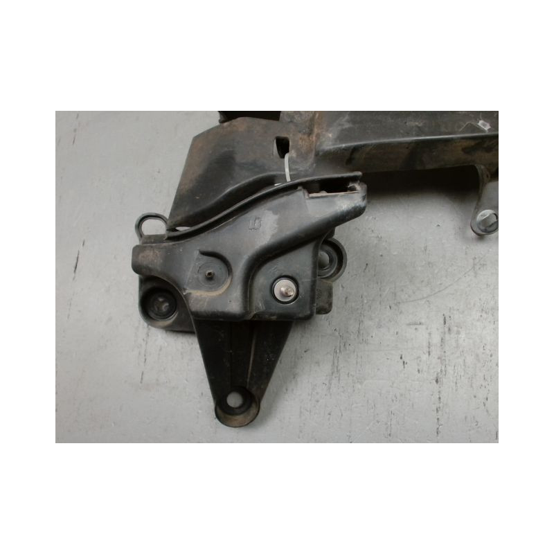 SUPPORT PARE-CHOC ARG PEUGEOT 3008