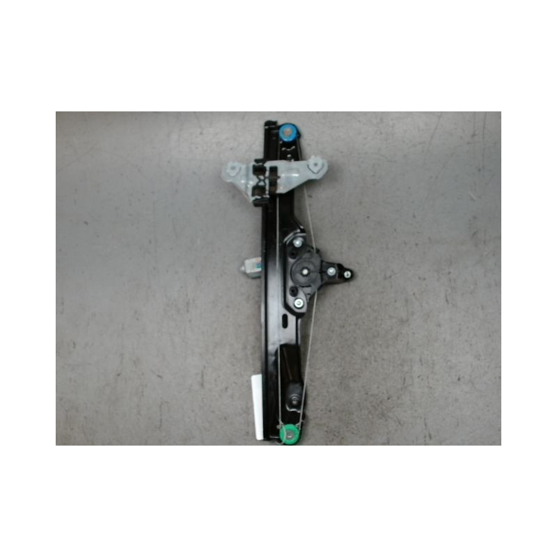MECANISME+MOTEUR LEVE-GLACE AVANT DROIT NISSAN QASHQAI