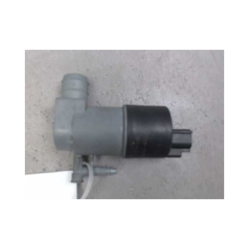 POMPE LAVE-GLACE AVANT TOYOTA YARIS