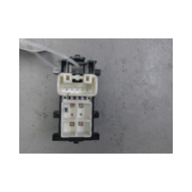 COMMANDE LEVE-GLACE PORTE ARG TOYOTA YARIS