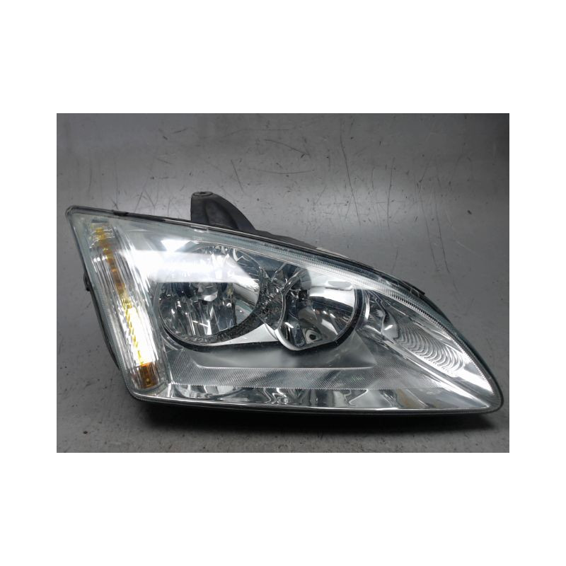PHARE DROIT FORD FOCUS SW 2005-2007